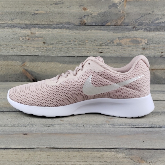 Nike Tanjun Running Shoes Beige/White sz 11 NEW - Picture 5 of 7